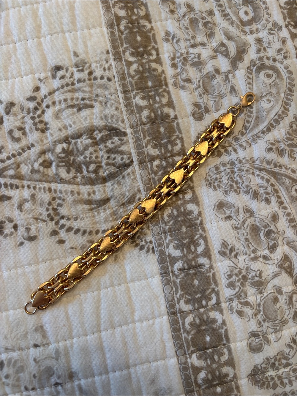 Free People Gold Heart Link Bracelet NWOT